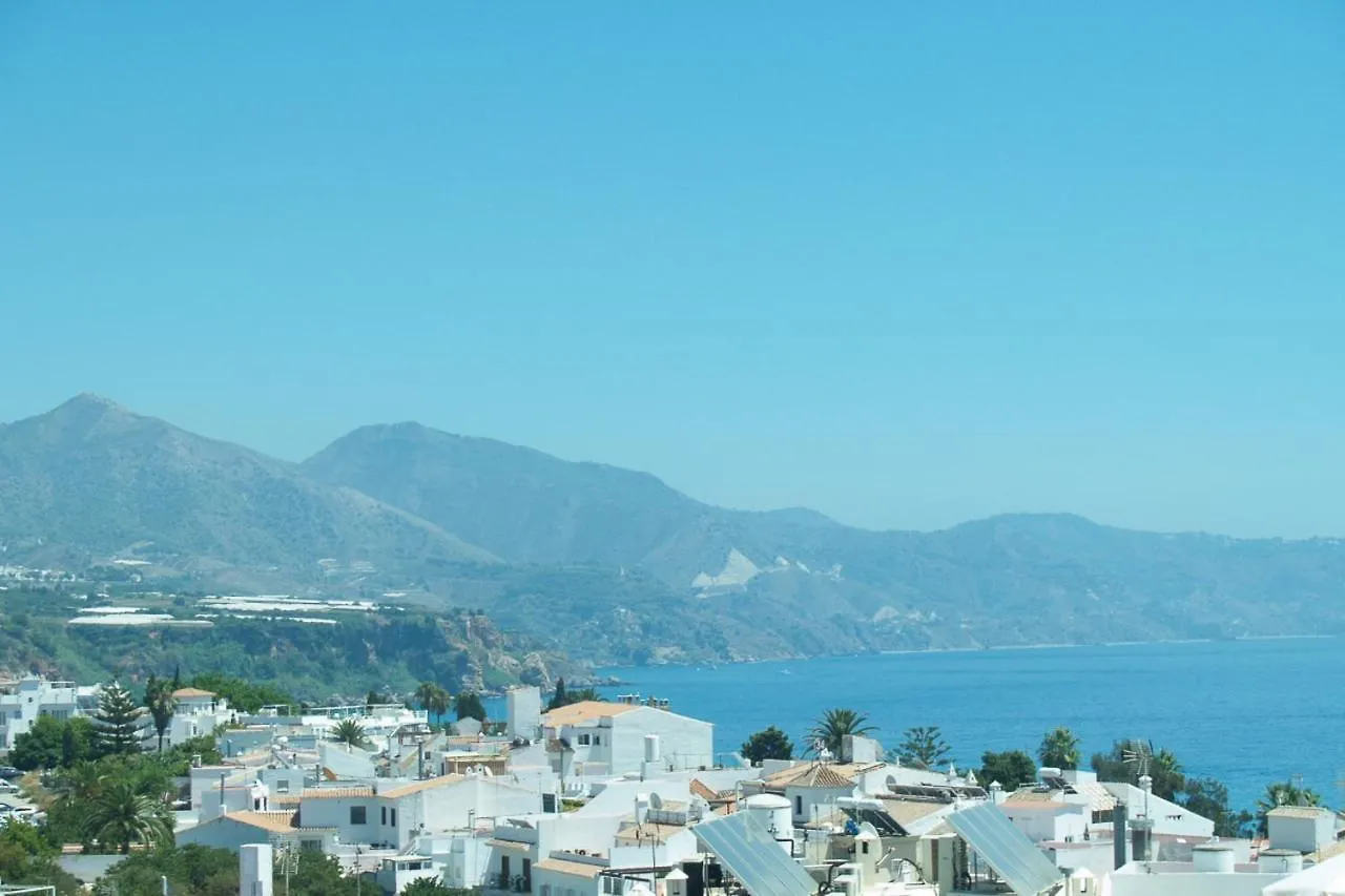 Nerja Paradise Rentals - City Center Apt Plaza Espana Apartment